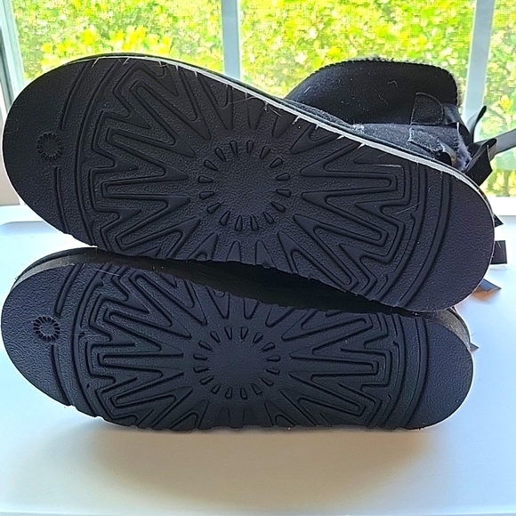 Joy In Love Winter Boot - Picture 7 of 12